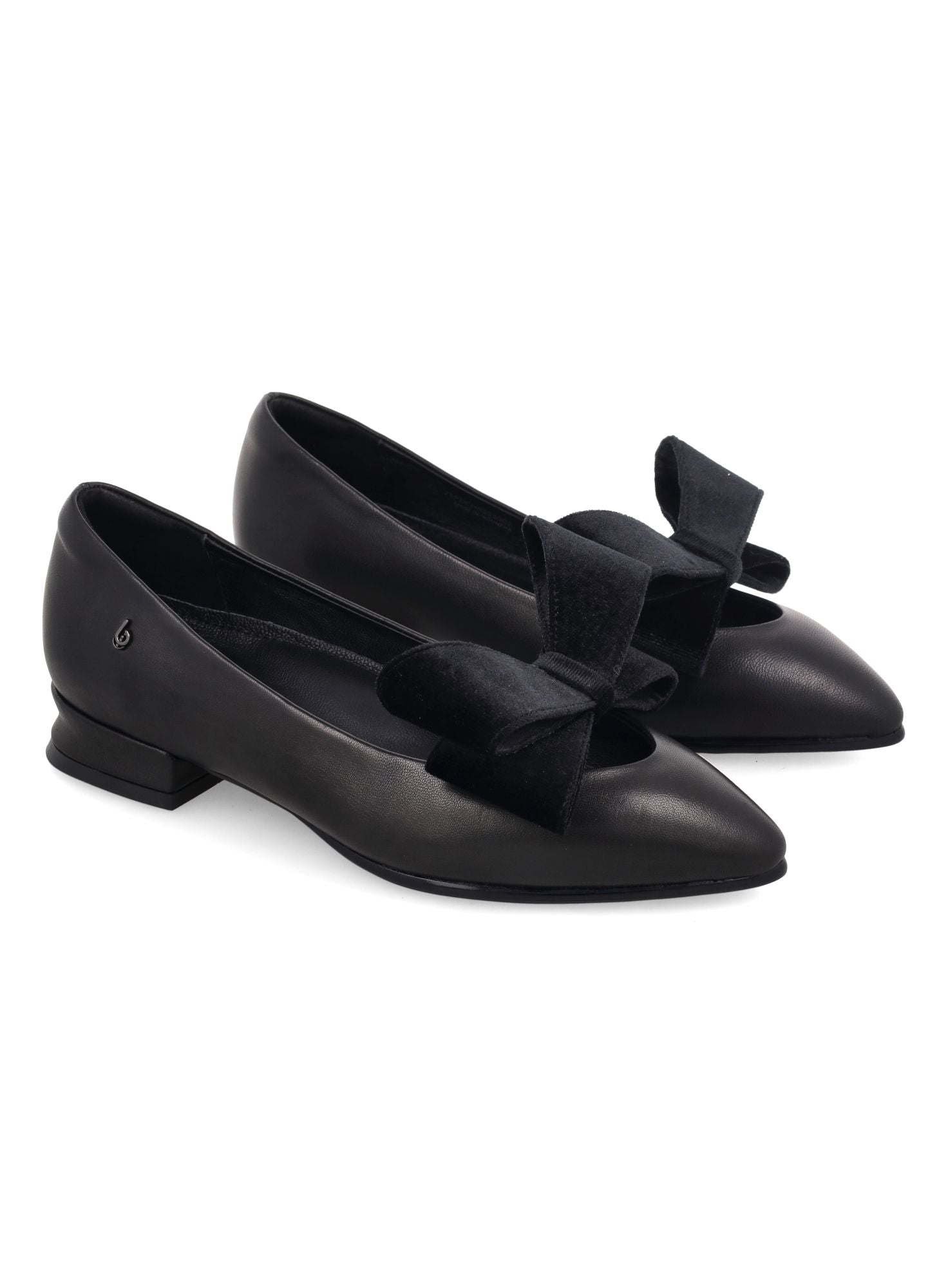 Bocorocco x Christin Wu D. Christina 03 & 103 - Sepatu Velvet (103) Leather (03) Toe Pump Shoes Pita - Nyaman & Halal