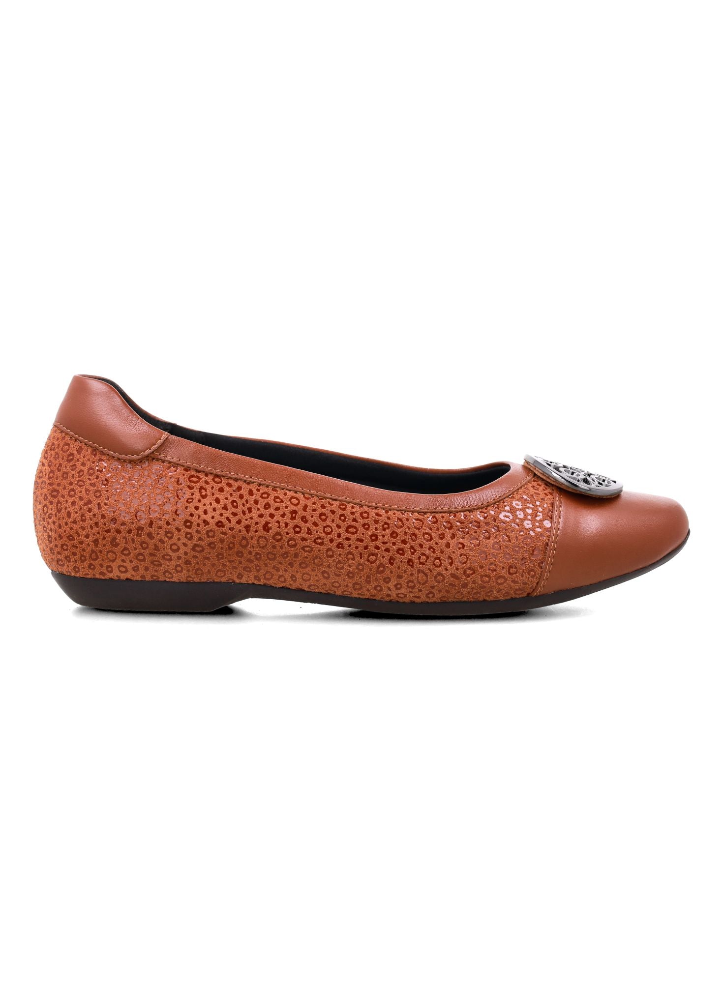 D. Luciana 299A Tan