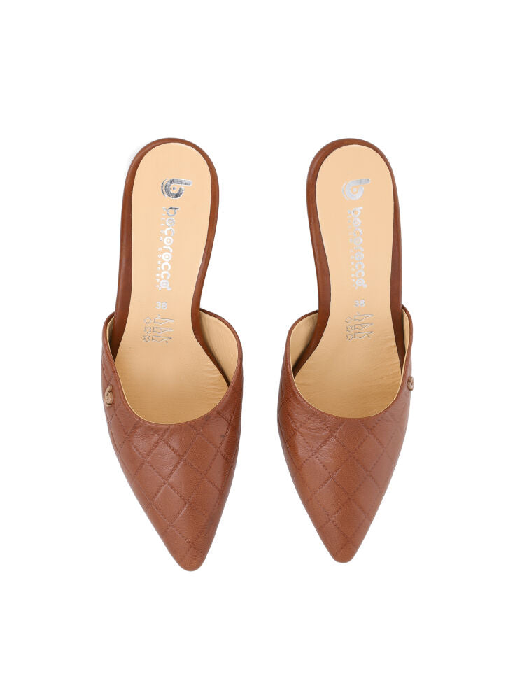 D. Chiara 19 Tan